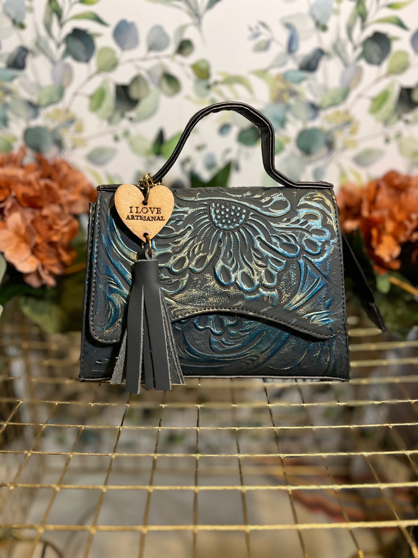 Small Wave Cross Body