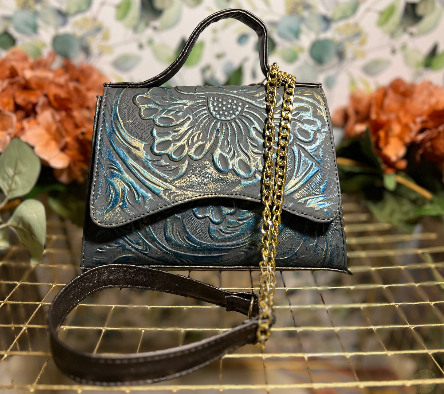 Small Wave Cross Body