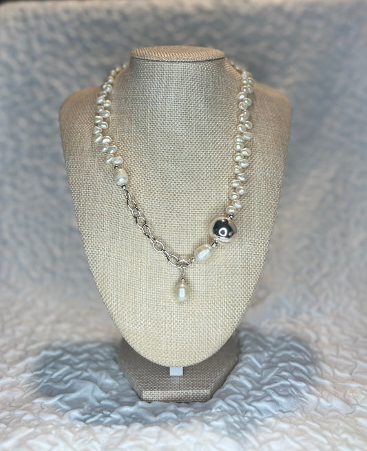 Ball & Pearl Necklace